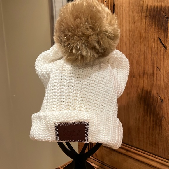 Love Your Melon knit Pom Cuffed style hat - Picture 2 of 4